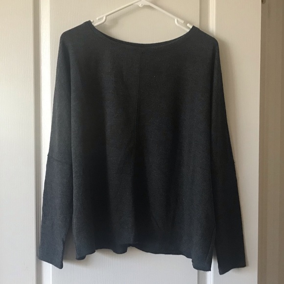 H by bordeaux sweater. Excellent condition! - Picture 3 of 6